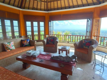 VILLA 3 BEDROOM WITH TROPICAL MODERN DESIGN IN TIARA NUSA JIMBARAN BADUNG