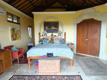 VILLA 3 BEDROOM WITH TROPICAL MODERN DESIGN IN TIARA NUSA JIMBARAN BADUNG