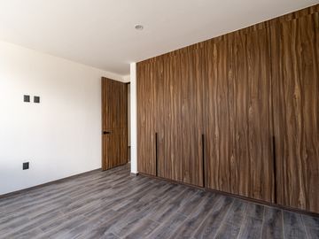 CASA NUEVA, MODERNA EN VENTA LOMALTA, MORELIA CASA CLUB, GIMNASIO, CANCHAS, ETC.