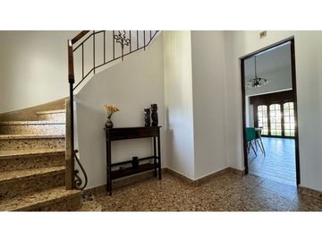 Venta casa 6 AMB paso del rey centro