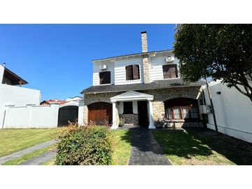 Venta casa 6 AMB paso del rey centro