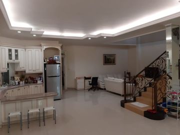 Dijual Rumah Dharmahusada Utara, Surabaya Timur Dekat Galaxy Mall, MERR