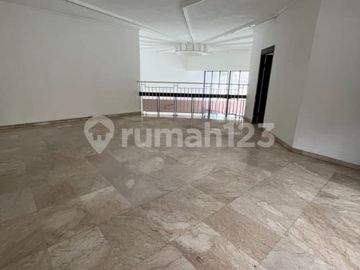 Rumah 2 Lantai Super Luas di Area Jalan Bangka, JakSel. Bebas Banjir!