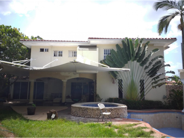 VENTA DE CASA COSTA AZUL