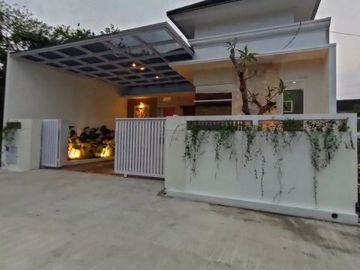 Rumah Villa Minimalis Modern, jalan tajem