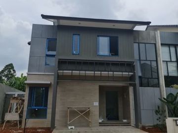 DIJUAL CEPAT RUMAH BARU FREE KITCHEN SET & AC DI SUTERA TIARA ALSUT