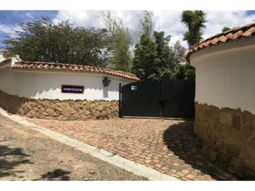 SE VENDE  FINCA VEREDA MONIQUIRA VILLA DE LEYVA