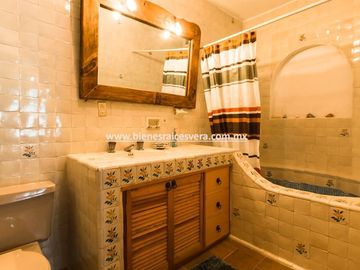 CASA EN VENTA EN TEQUISQUIAPAN EN GRANJAS RESIDENCIAL ELVI