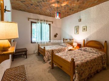 CASA EN VENTA EN TEQUISQUIAPAN EN GRANJAS RESIDENCIAL ELVI