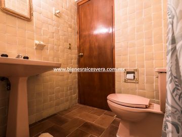 CASA EN VENTA EN TEQUISQUIAPAN EN GRANJAS RESIDENCIAL ELVI
