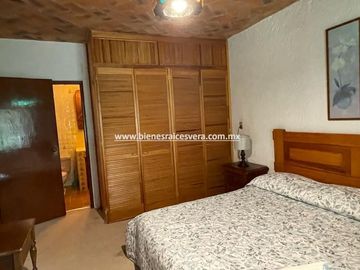 CASA EN VENTA EN TEQUISQUIAPAN EN GRANJAS RESIDENCIAL ELVI
