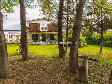 CASA EN VENTA EN TEQUISQUIAPAN EN GRANJAS RESIDENCIAL ELVI