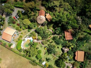 VENTA HOTEL CABAÑAS TURISTICAS VALLE DE ANTON CERCA A LA PLAYA  CV