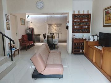 Rumah 2 lantai dalam komplek cinere delta residence