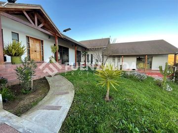 Casa en venta de 4 dorm. en La Serena