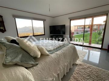 Casa en venta de 4 dorm. en La Serena