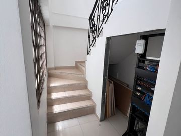 edificio en venta en el ingenio. Cod V7287