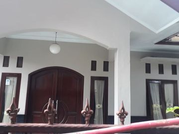 Rmh second siap Huni semi furnished beji,depok