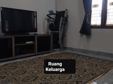 Rmh second siap Huni semi furnished beji,depok