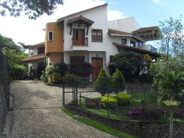 casa campestre en venta en colinas de arroyoalto. Cod V4786