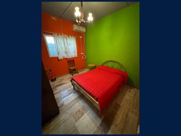 Casa en 2 Plantas y Local Comercial
