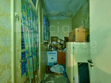 Casa de 3 ambientes en Devoto sobre Lote Propio c/ Dependencia mas Departamento de 2 ambientes