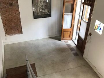 HERMOSO 2 AMBIENTES TIPO LOFT , RECICLADO