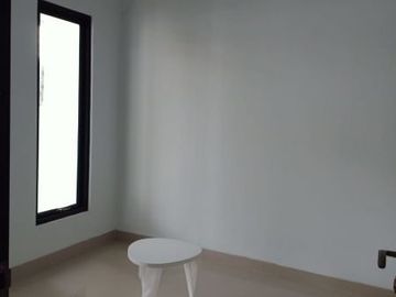 DIJUAL RUMAH BAGUS SIAP HUNI ROW JALAN LEBAR DI GRIYA LOKA BSD