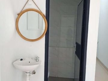 DIJUAL RUMAH BAGUS SIAP HUNI ROW JALAN LEBAR DI GRIYA LOKA BSD