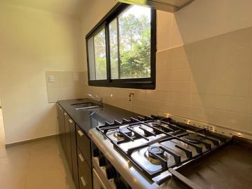 Venta - Casa 4 Ambientes - Campo Grande, Villa Rosa