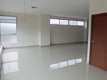 Oficina en Venta en el norte de Guayaquil (de estreno)