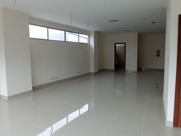 Oficina en Venta en el norte de Guayaquil (de estreno)