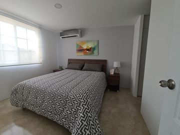 Venta de casa Ria 3 dormitorios en Casa Laguna- Floreana cerca del Riocentro Dorado y Plaza Batan, La Aurora Daule