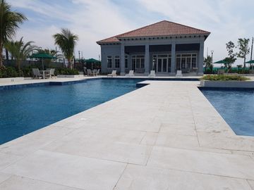 Venta de casa Ria 3 dormitorios en Casa Laguna- Floreana cerca del Riocentro Dorado y Plaza Batan, La Aurora Daule