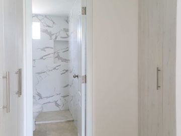 Venta de casa Ria 3 dormitorios en Casa Laguna- Floreana cerca del Riocentro Dorado y Plaza Batan, La Aurora Daule