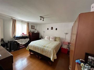 Casa en Venta en EMILIO DELPORTE, ANTONIO VARAS, MANUEL MONTT