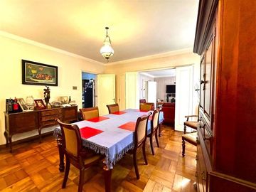 Casa en Venta en EMILIO DELPORTE, ANTONIO VARAS, MANUEL MONTT