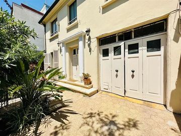 Casa en Venta en EMILIO DELPORTE, ANTONIO VARAS, MANUEL MONTT