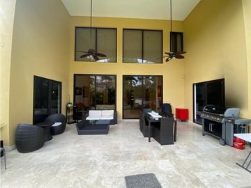 Venta de casa en Costa del Este, Residencias Antigua