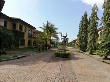 Venta de casa en Costa del Este, Residencias Antigua