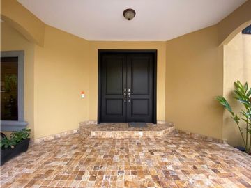 Venta de casa en Costa del Este, Residencias Antigua