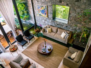 SE VENDE CASA EN CONDOMINIO EN Calle Paseo de los Tabachines 39-49, Fraccionamiento Los Tabachines, Cuernavaca, Morelos, 62498, MEX