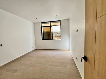 Estrene zona Arbolada