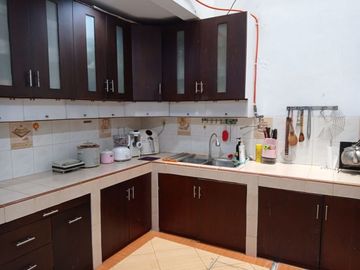 DIJUAL RUMAH FURNISHED RENOV di Janur Asri ,Jln Lebar ,NEGO