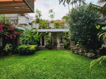Rumah Mewah Berkarakter Luas 1012 M2 Kemang Jakarta Selatan