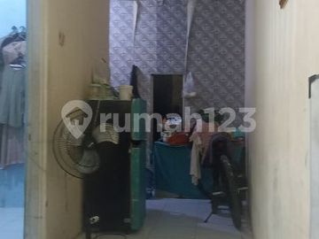 Rumah Usaha Dalam Perumahan Warga, Dekat Pintu Tol Sawangan