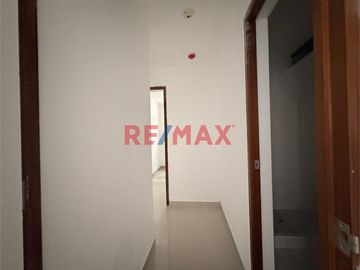 🏡 ¡Departamento de Estreno en 1er Piso con Amplio Patio! 🌿✨
Vive con comodidad y ubicación privilegiada en este moderno departamento de 70 m², ubicad