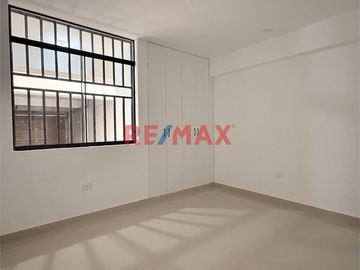 🏡 ¡Departamento de Estreno en 1er Piso con Amplio Patio! 🌿✨
Vive con comodidad y ubicación privilegiada en este moderno departamento de 70 m², ubicad