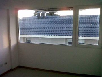 Departamento casi nuevo, 1 dormitorio, cochera y baulera, con excelente vista