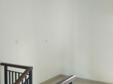 Rumah di Lebak Bulus, Jaksel. Baru 2 lantai